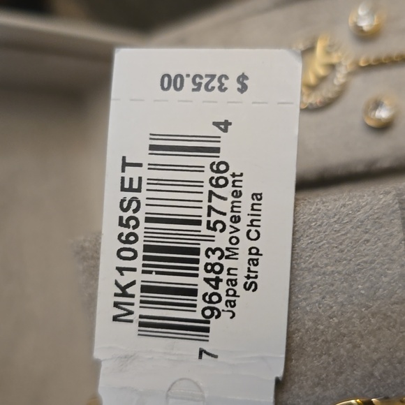 MICHAEL KORS GIFT SET 🎁 ❤️ - Picture 6 of 10